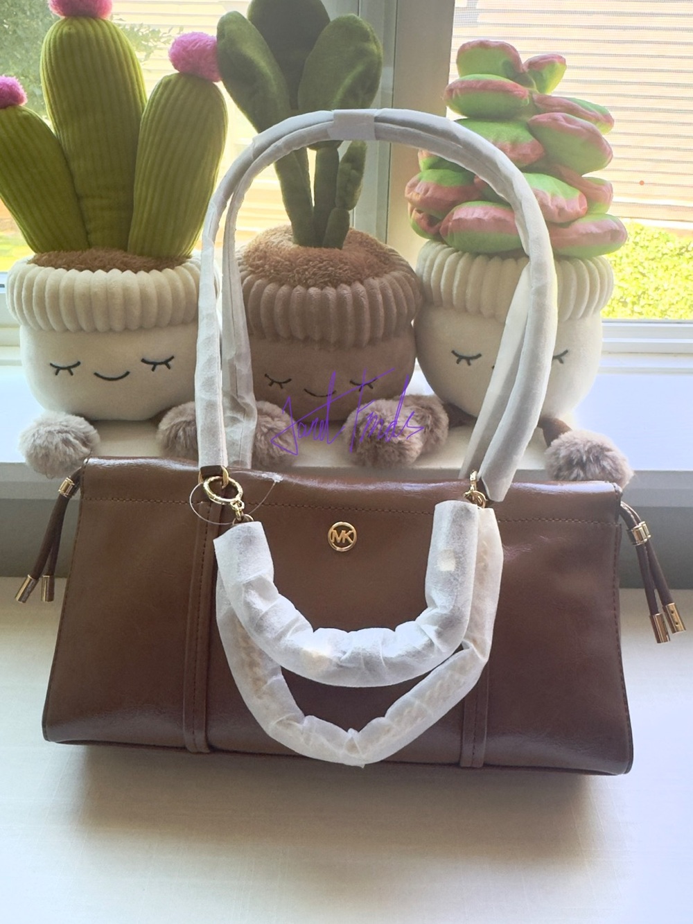 NWT 🏷️Michael Kors Luggage Matilda Small Cinched Shoulder Bag